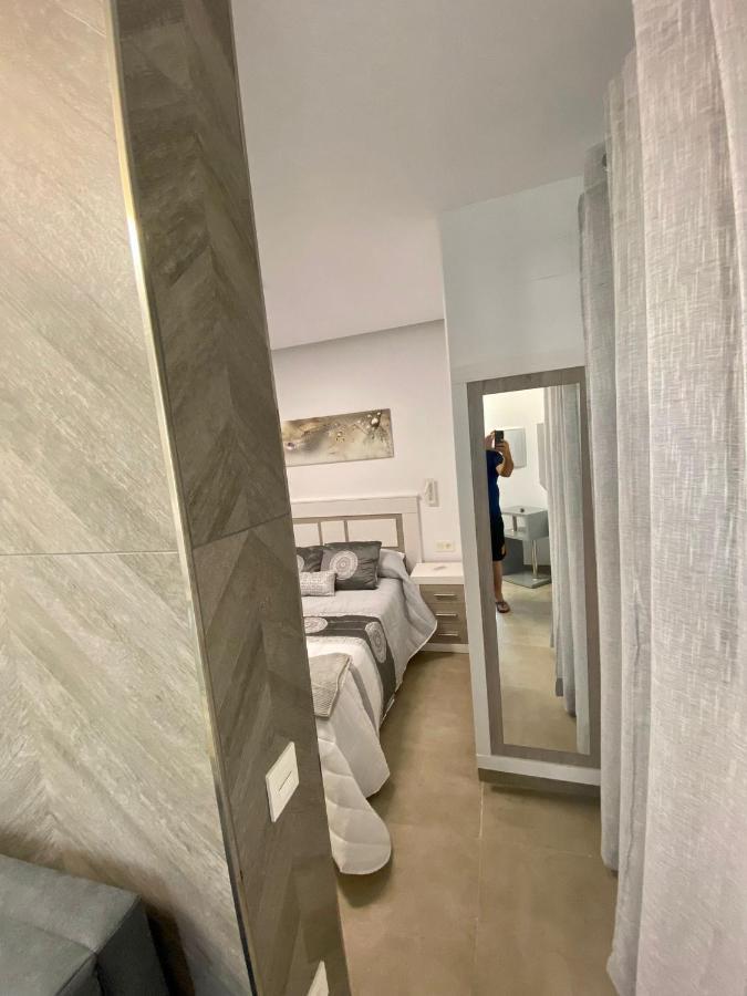 הוילה קוניל דה לה פרונטרה Loft Deluxe Raquel מראה חיצוני תמונה